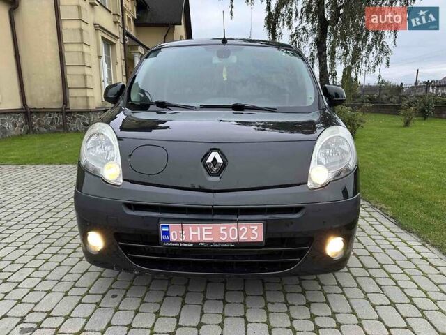Черный Рено Кенгу, объемом двигателя 0 л и пробегом 96 тыс. км за 7500 $, фото 1 на Automoto.ua