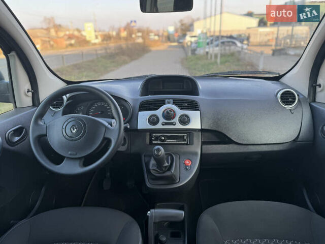 Черный Рено Кенгу, объемом двигателя 1.6 л и пробегом 225 тыс. км за 7800 $, фото 40 на Automoto.ua
