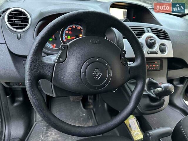Черный Рено Кенгу, объемом двигателя 0 л и пробегом 96 тыс. км за 7500 $, фото 20 на Automoto.ua