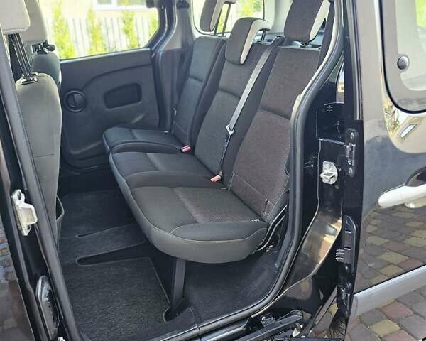 Рено Кєнгу 2013 у Дубно на Automoto.ua Чорний Рено Кєнгу, об'ємом двигуна 1.5 л та пробігом 234 тис. км за 10500 $, фото 27 на Automoto.ua