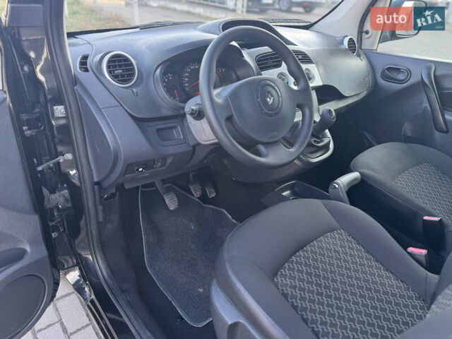Черный Рено Кенгу, объемом двигателя 1.6 л и пробегом 225 тыс. км за 7800 $, фото 25 на Automoto.ua