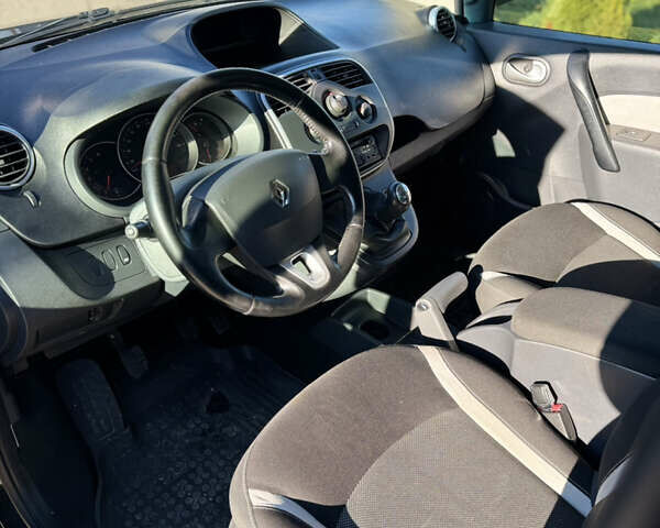 Черный Рено Кенгу, объемом двигателя 1.5 л и пробегом 279 тыс. км за 9900 $, фото 24 на Automoto.ua