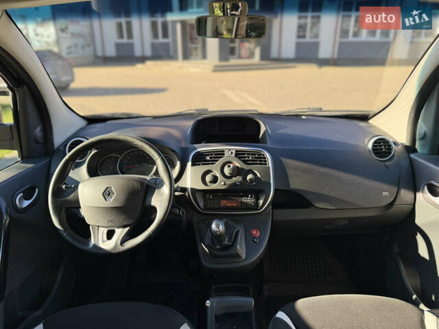 Черный Рено Кенгу, объемом двигателя 1.5 л и пробегом 279 тыс. км за 9900 $, фото 39 на Automoto.ua