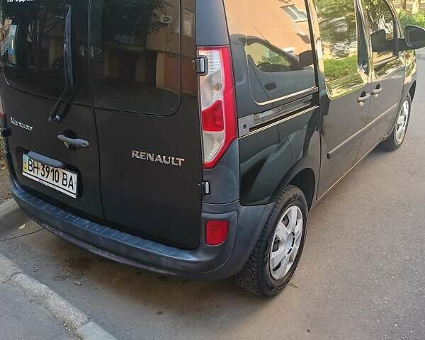 Черный Рено Кенгу, объемом двигателя 1.5 л и пробегом 221 тыс. км за 6750 $, фото 4 на Automoto.ua