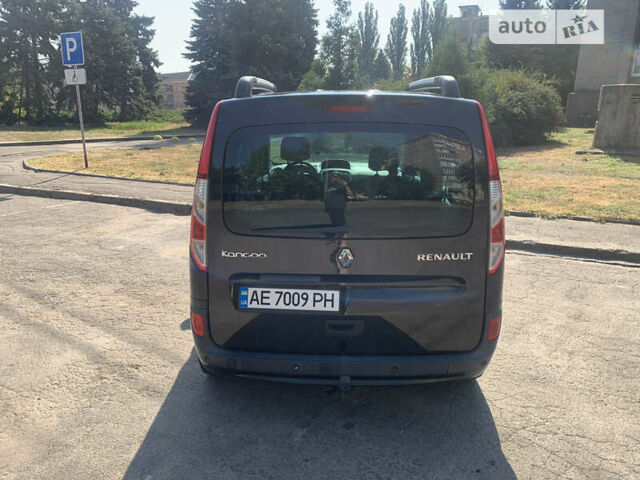 Черный Рено Кенгу, объемом двигателя 1.5 л и пробегом 315 тыс. км за 9900 $, фото 1 на Automoto.ua