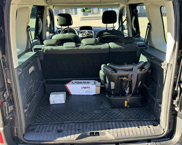 Черный Рено Кенгу, объемом двигателя 1.5 л и пробегом 279 тыс. км за 9900 $, фото 40 на Automoto.ua