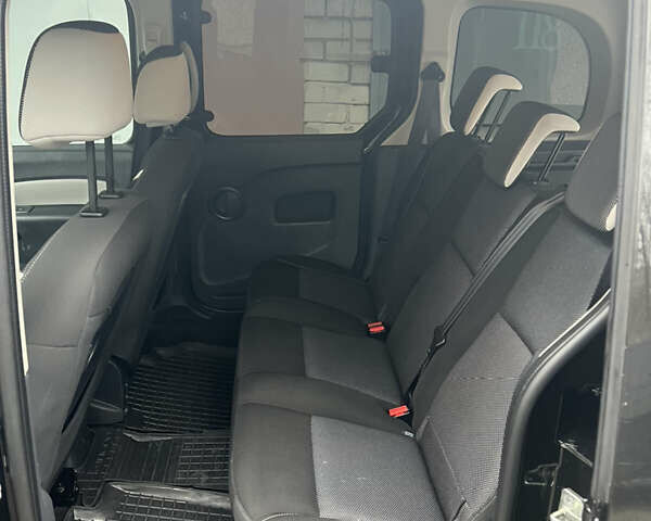 Чорний Рено Кєнгу, об'ємом двигуна 1.46 л та пробігом 247 тис. км за 9700 $, фото 10 на Automoto.ua