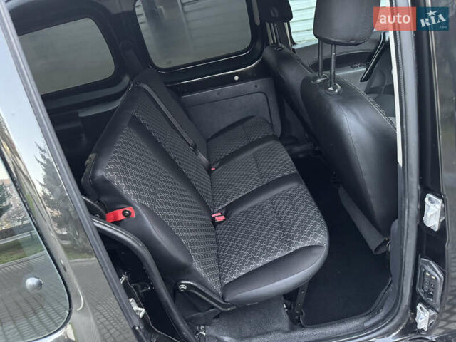 Черный Рено Кенгу, объемом двигателя 1.46 л и пробегом 243 тыс. км за 10900 $, фото 33 на Automoto.ua