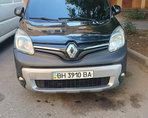 Черный Рено Кенгу, объемом двигателя 1.5 л и пробегом 221 тыс. км за 6750 $, фото 1 на Automoto.ua