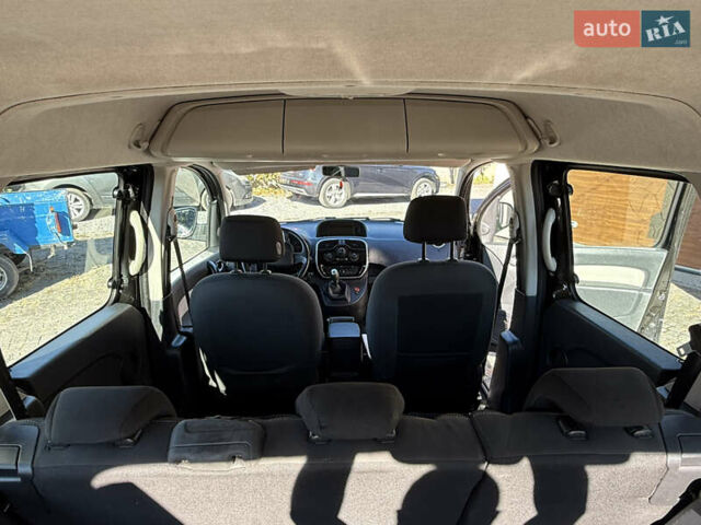 Рено Кєнгу 2015 у Дубно на Automoto.ua Чорний Рено Кєнгу, об'ємом двигуна 1.5 л та пробігом 188 тис. км за 11500 $, фото 25 на Automoto.ua