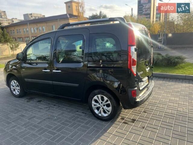 Черный Рено Кенгу, объемом двигателя 1.5 л и пробегом 185 тыс. км за 11850 $, фото 7 на Automoto.ua