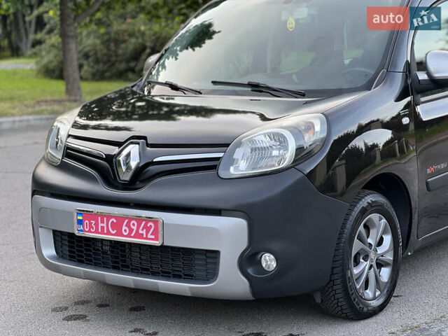 Черный Рено Кенгу, объемом двигателя 1.5 л и пробегом 194 тыс. км за 11700 $, фото 11 на Automoto.ua