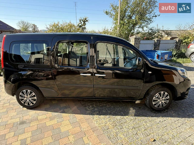 Рено Кєнгу 2015 у Дубно на Automoto.ua Чорний Рено Кєнгу, об'ємом двигуна 1.5 л та пробігом 188 тис. км за 11500 $, фото 20 на Automoto.ua