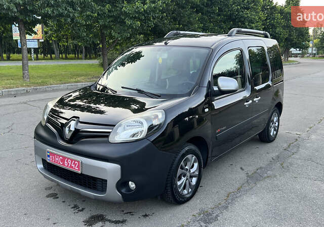 Черный Рено Кенгу, объемом двигателя 1.5 л и пробегом 194 тыс. км за 11700 $, фото 18 на Automoto.ua
