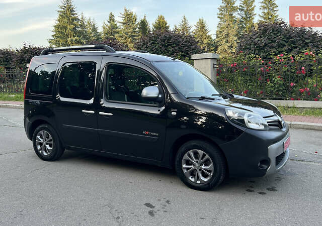 Черный Рено Кенгу, объемом двигателя 1.5 л и пробегом 194 тыс. км за 11700 $, фото 30 на Automoto.ua