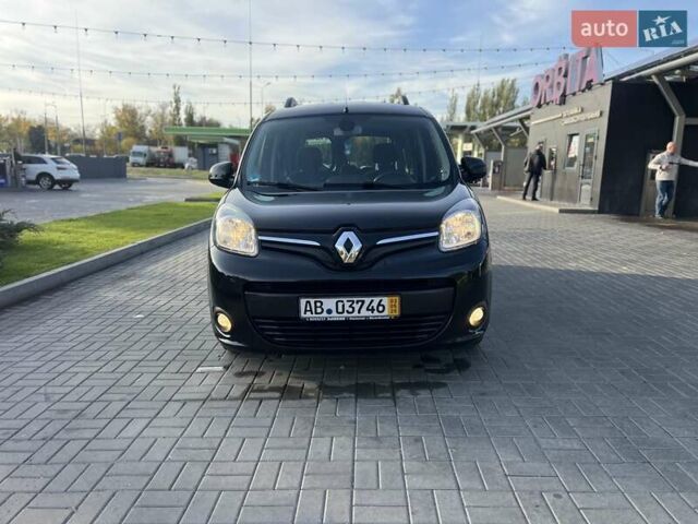 Черный Рено Кенгу, объемом двигателя 1.5 л и пробегом 185 тыс. км за 11850 $, фото 9 на Automoto.ua