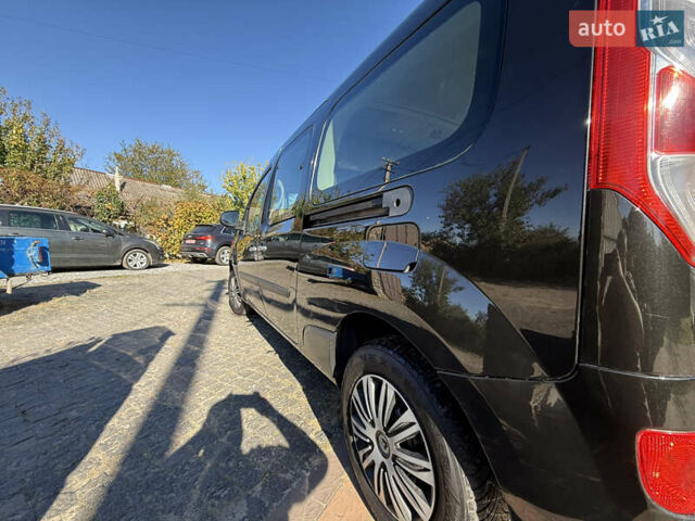 Черный Рено Кенгу, объемом двигателя 1.5 л и пробегом 188 тыс. км за 11500 $, фото 11 на Automoto.ua