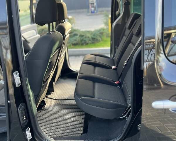 Черный Рено Кенгу, объемом двигателя 1.5 л и пробегом 185 тыс. км за 11850 $, фото 13 на Automoto.ua