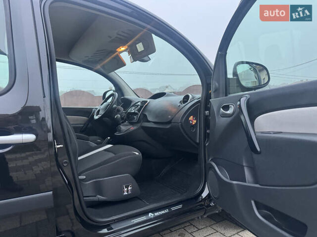 Чорний Рено Кєнгу, об'ємом двигуна 1.5 л та пробігом 198 тис. км за 13950 $, фото 34 на Automoto.ua