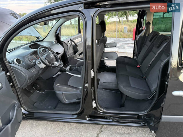 Черный Рено Кенгу, объемом двигателя 1.5 л и пробегом 110 тыс. км за 12599 $, фото 117 на Automoto.ua