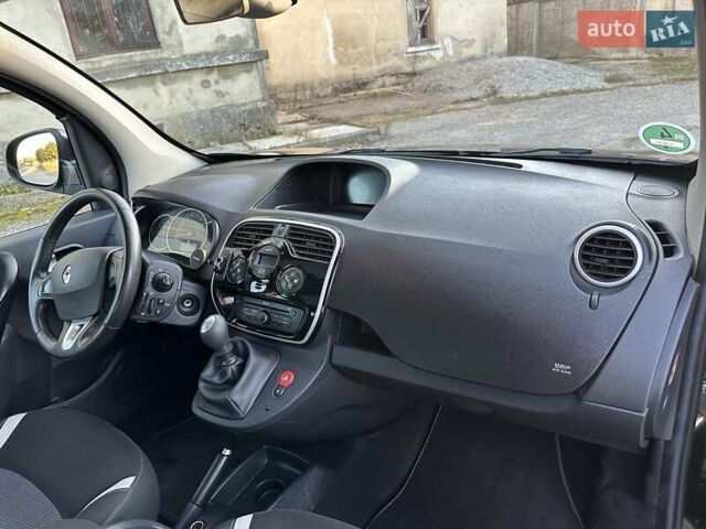Черный Рено Кенгу, объемом двигателя 1.5 л и пробегом 259 тыс. км за 11550 $, фото 26 на Automoto.ua