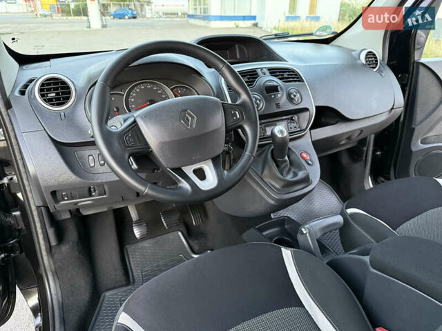 Черный Рено Кенгу, объемом двигателя 1.5 л и пробегом 110 тыс. км за 12599 $, фото 69 на Automoto.ua