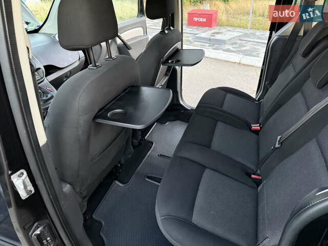 Черный Рено Кенгу, объемом двигателя 1.5 л и пробегом 110 тыс. км за 12599 $, фото 116 на Automoto.ua