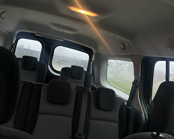 Чорний Рено Кєнгу, об'ємом двигуна 1.5 л та пробігом 198 тис. км за 13950 $, фото 28 на Automoto.ua