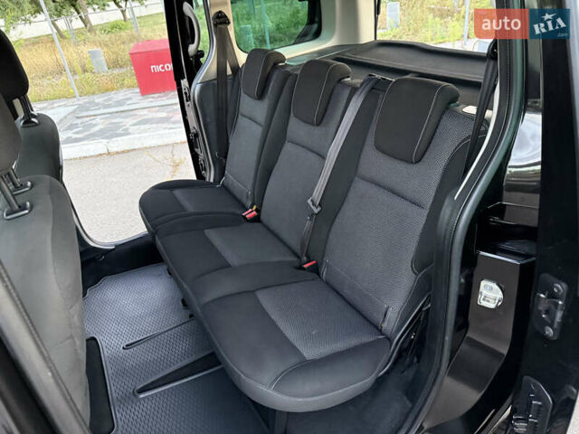 Черный Рено Кенгу, объемом двигателя 1.5 л и пробегом 110 тыс. км за 12599 $, фото 73 на Automoto.ua