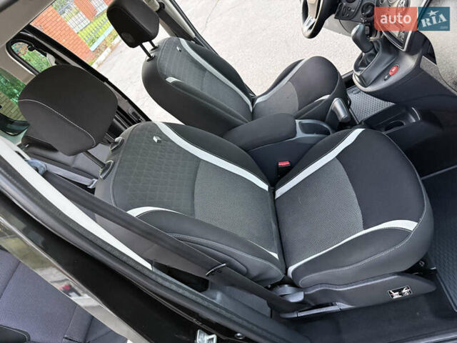 Черный Рено Кенгу, объемом двигателя 1.5 л и пробегом 110 тыс. км за 12599 $, фото 49 на Automoto.ua