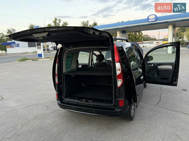 Черный Рено Кенгу, объемом двигателя 1.5 л и пробегом 110 тыс. км за 12599 $, фото 97 на Automoto.ua