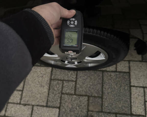 Чорний Рено Кєнгу, об'ємом двигуна 1.5 л та пробігом 198 тис. км за 13950 $, фото 62 на Automoto.ua