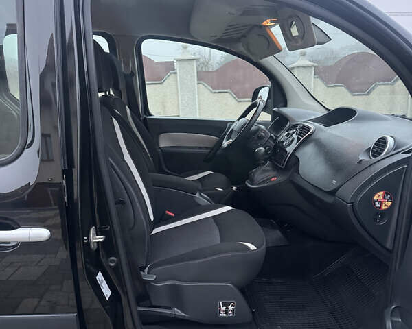 Чорний Рено Кєнгу, об'ємом двигуна 1.5 л та пробігом 198 тис. км за 13950 $, фото 24 на Automoto.ua