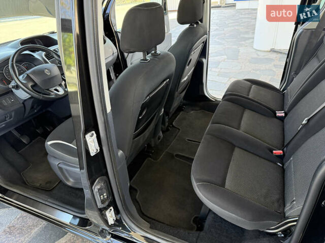 Черный Рено Кенгу, объемом двигателя 1.5 л и пробегом 139 тыс. км за 11999 $, фото 5 на Automoto.ua
