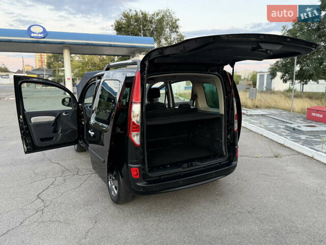 Черный Рено Кенгу, объемом двигателя 1.5 л и пробегом 110 тыс. км за 12599 $, фото 99 на Automoto.ua