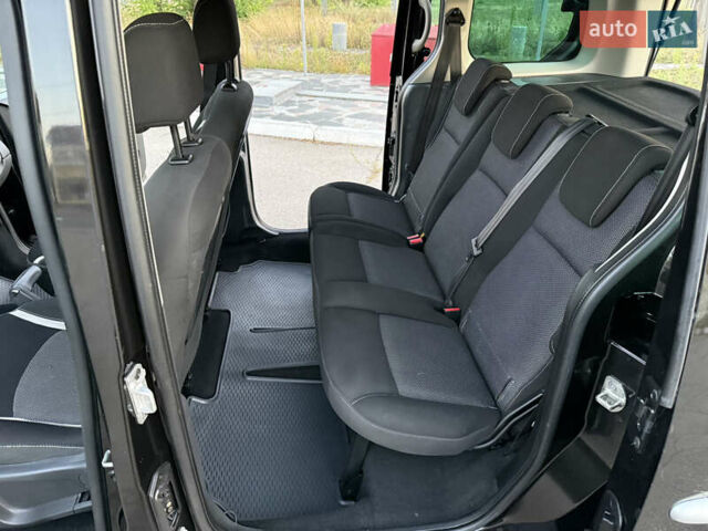 Черный Рено Кенгу, объемом двигателя 1.5 л и пробегом 110 тыс. км за 12599 $, фото 6 на Automoto.ua