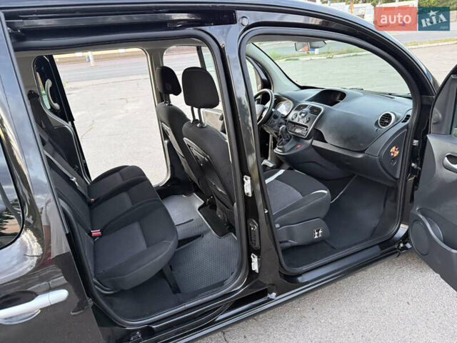 Черный Рено Кенгу, объемом двигателя 1.5 л и пробегом 110 тыс. км за 12599 $, фото 54 на Automoto.ua