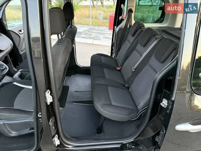 Черный Рено Кенгу, объемом двигателя 1.5 л и пробегом 110 тыс. км за 12599 $, фото 66 на Automoto.ua