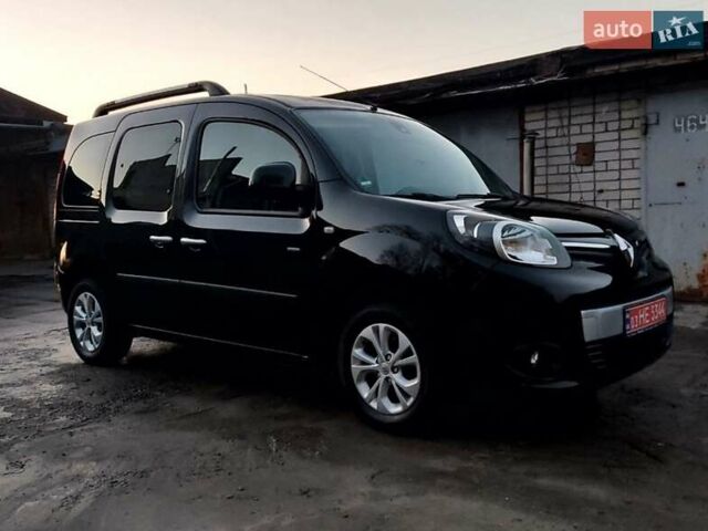 Черный Рено Кенгу, объемом двигателя 1.5 л и пробегом 179 тыс. км за 13500 $, фото 11 на Automoto.ua