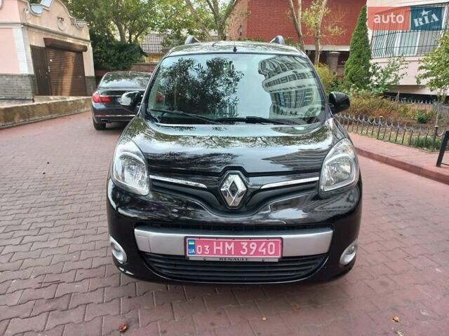 Черный Рено Кенгу, объемом двигателя 1.5 л и пробегом 250 тыс. км за 11850 $, фото 1 на Automoto.ua