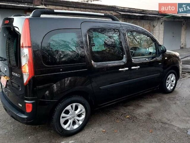 Черный Рено Кенгу, объемом двигателя 1.5 л и пробегом 179 тыс. км за 13500 $, фото 16 на Automoto.ua