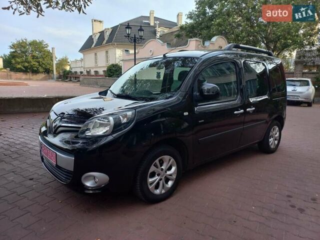 Черный Рено Кенгу, объемом двигателя 1.5 л и пробегом 250 тыс. км за 11850 $, фото 7 на Automoto.ua