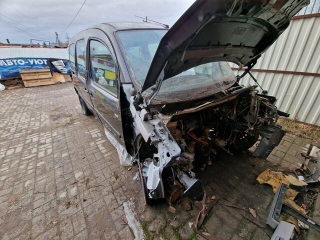 Черный Рено Кенгу, объемом двигателя 0 л и пробегом 30 тыс. км за 950 $, фото 2 на Automoto.ua