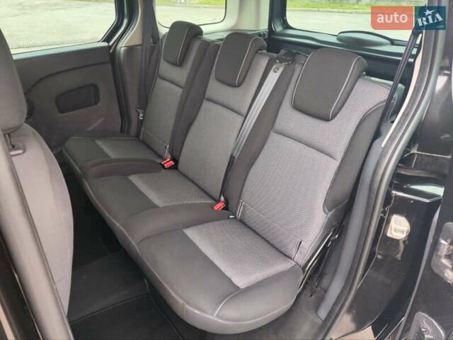 Черный Рено Кенгу, объемом двигателя 1.5 л и пробегом 179 тыс. км за 13300 $, фото 14 на Automoto.ua