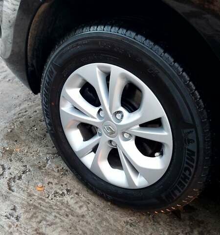 Черный Рено Кенгу, объемом двигателя 1.5 л и пробегом 179 тыс. км за 13500 $, фото 22 на Automoto.ua