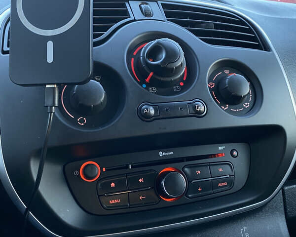 Рено Кенгу 2019 в Хмельницком на Automoto.ua Черный Рено Кенгу, объемом двигателя 0 л и пробегом 49 тыс. км за 15200 $, фото 23 на Automoto.ua