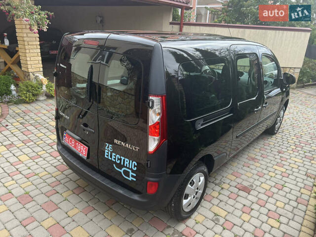 Черный Рено Кенгу, объемом двигателя 0 л и пробегом 29 тыс. км за 14200 $, фото 72 на Automoto.ua