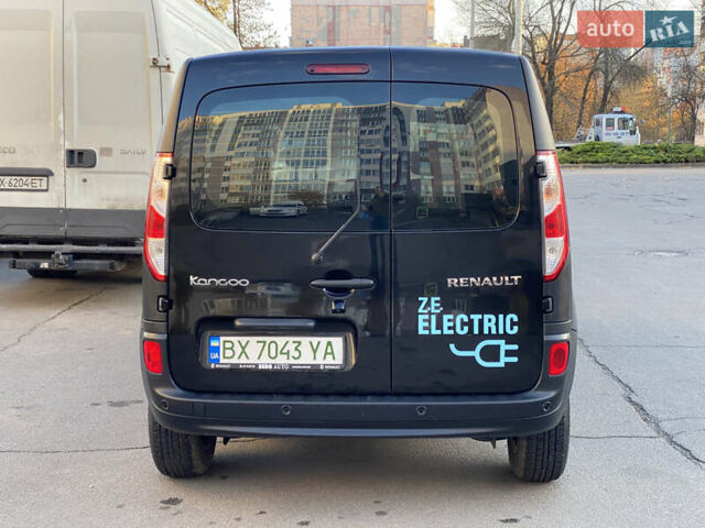 Рено Кенгу 2019 в Хмельницком на Automoto.ua Черный Рено Кенгу, объемом двигателя 0 л и пробегом 49 тыс. км за 15200 $, фото 6 на Automoto.ua