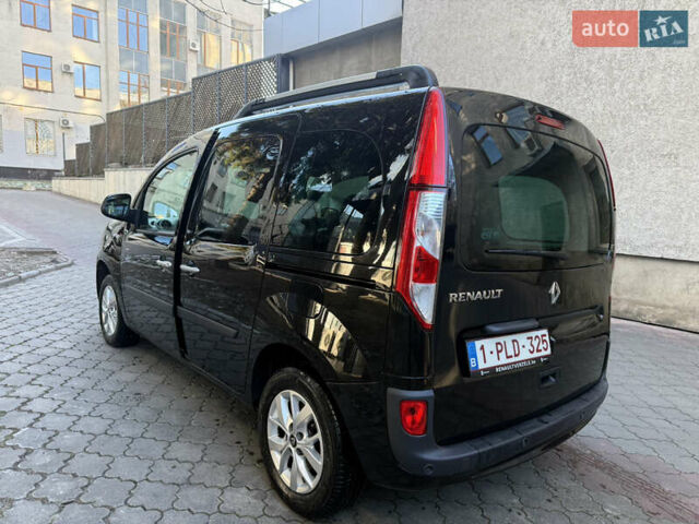 Черный Рено Кенгу, объемом двигателя 1.5 л и пробегом 125 тыс. км за 12700 $, фото 2 на Automoto.ua