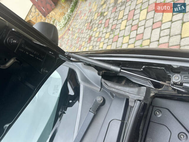 Черный Рено Кенгу, объемом двигателя 0 л и пробегом 29 тыс. км за 14200 $, фото 43 на Automoto.ua